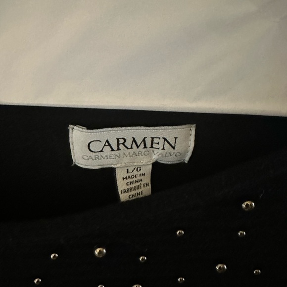 Black soft sweater with small gold beads - Picture 2 of 5